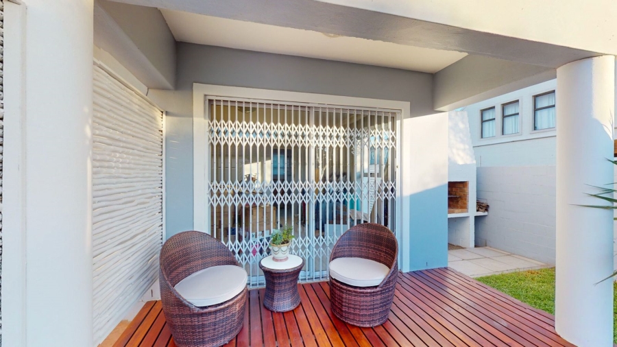 6 Bedroom Property for Sale in Country Club Western Cape